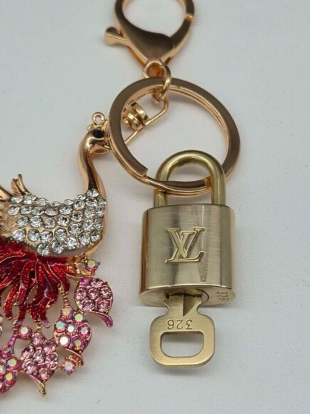 Louis Vuitton Authentic Gold Padlock 🔑Key + Stylish Unbranded Peacock Bag Charm - Picture 6 of 9